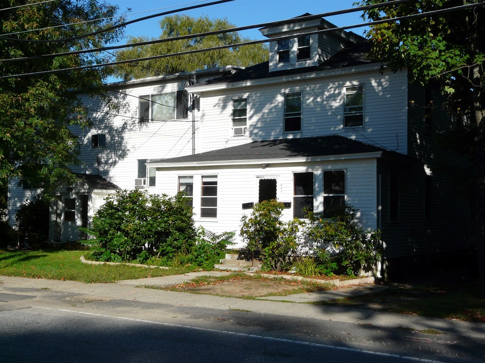 247 Main St in Maynard, MA - Foto de edificio