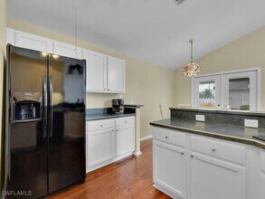 4108 SW 23rd Ave in Cape Coral, FL - Foto de edificio - Building Photo