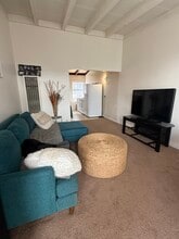 1804 Mackay Ln, Unit A in Redondo Beach, CA - Foto de edificio - Building Photo