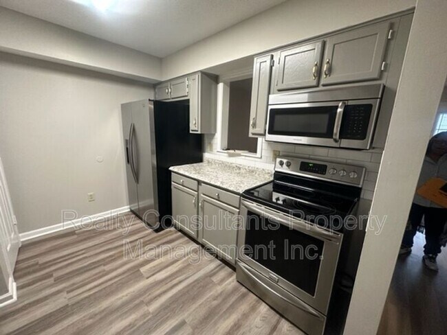 800 Folly Ct in Greensboro, NC - Building Photo - Building Photo