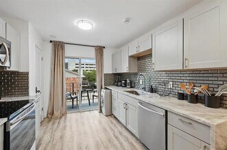 8083 Meadow Rd in Dallas, TX - Building Photo - Building Photo