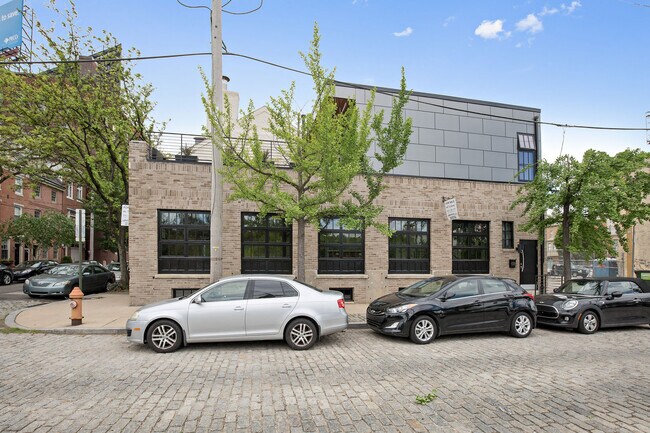 318 N Lawrence St in Philadelphia, PA - Building Photo - Building Photo