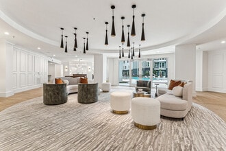 The Metro at Clearview in Metairie, LA - Building Photo - Building Photo