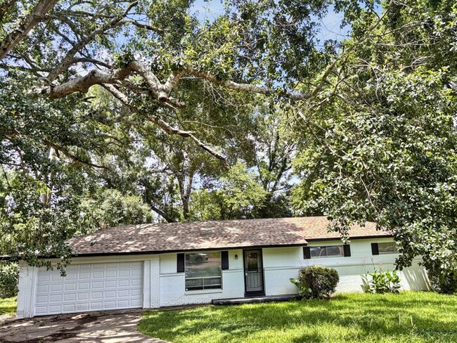 property at 742 Heather Ln