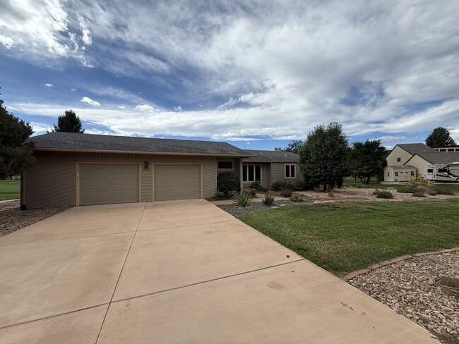 1713 Richards Lake Rd