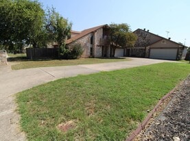 14302 Indian Woods in San Antonio, TX - Building Photo
