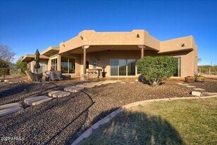 6789 E Saber Rd in Cave Creek, AZ - Building Photo