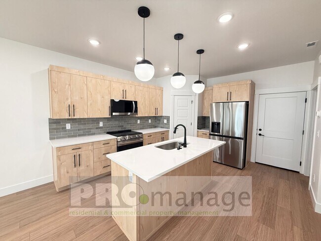 1260 Bridgewater Ct in Idaho Falls, ID - Building Photo - Building Photo