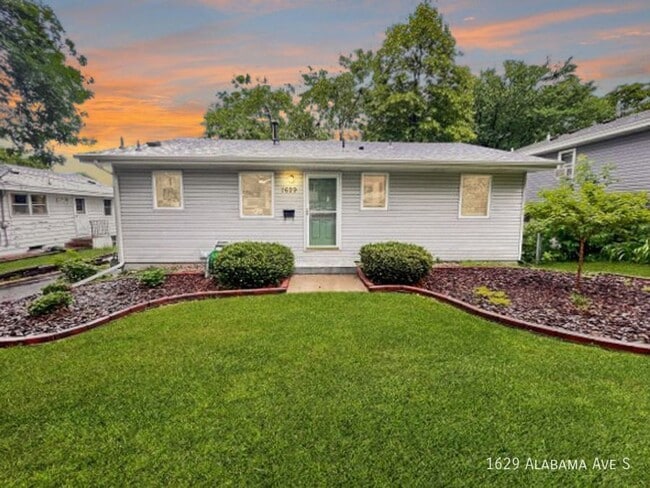 1629 Alabama Ave S in Minneapolis, MN - Building Photo - Building Photo