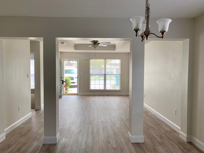 4553 Barrington Ln in Niceville, FL - Building Photo - Building Photo