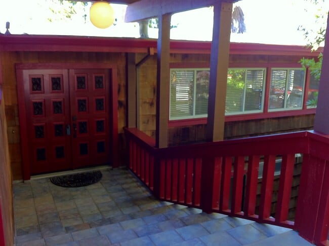 18 Pepper Way in San Rafael, CA - Building Photo - Building Photo