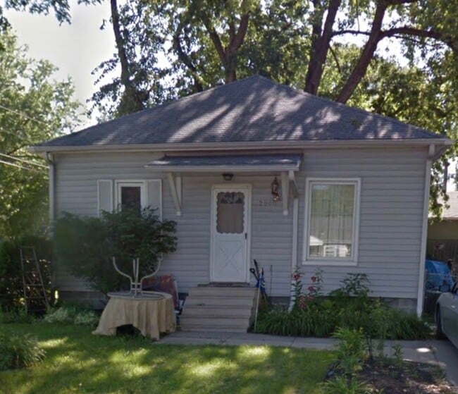 2960 N 58th St in Lincoln, NE - Building Photo - Building Photo
