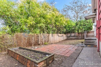 6115 NE Clackamas St in Portland, OR - Building Photo - Building Photo