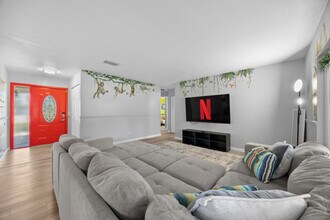 12009 Florida Woods Ln in Orlando, FL - Building Photo - Building Photo