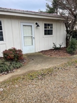 2104 E Main St, Unit B3 in Rogersville, TN - Building Photo