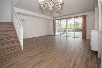 327 Salinas Dr in West Palm Beach, FL - Building Photo - Building Photo