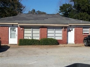 913 Saraland Blvd S in Saraland, AL - Building Photo - Building Photo