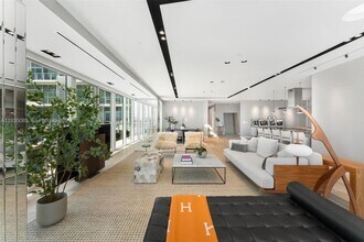 4701 N Meridian Ave, Unit 512 in Miami Beach, FL - Building Photo - Building Photo