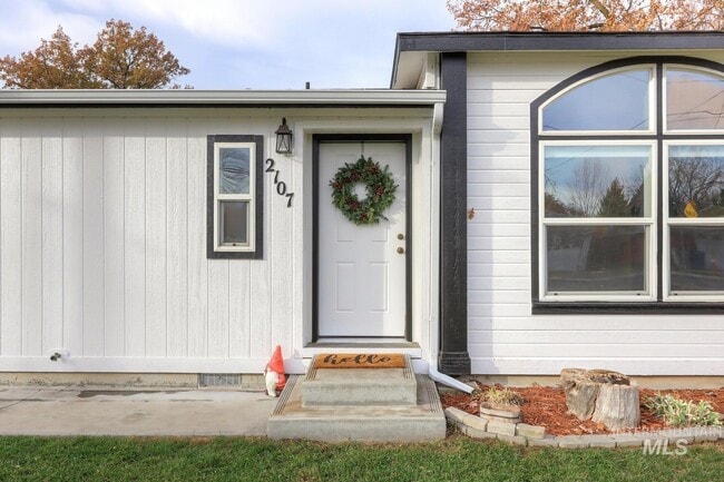 property at 2107 S Phillippi St