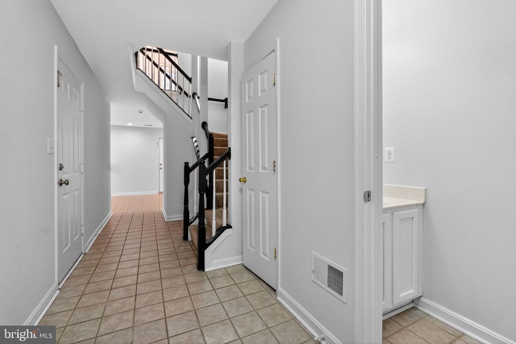 21748 Kings Crossing Terrace in Ashburn, VA - Building Photo