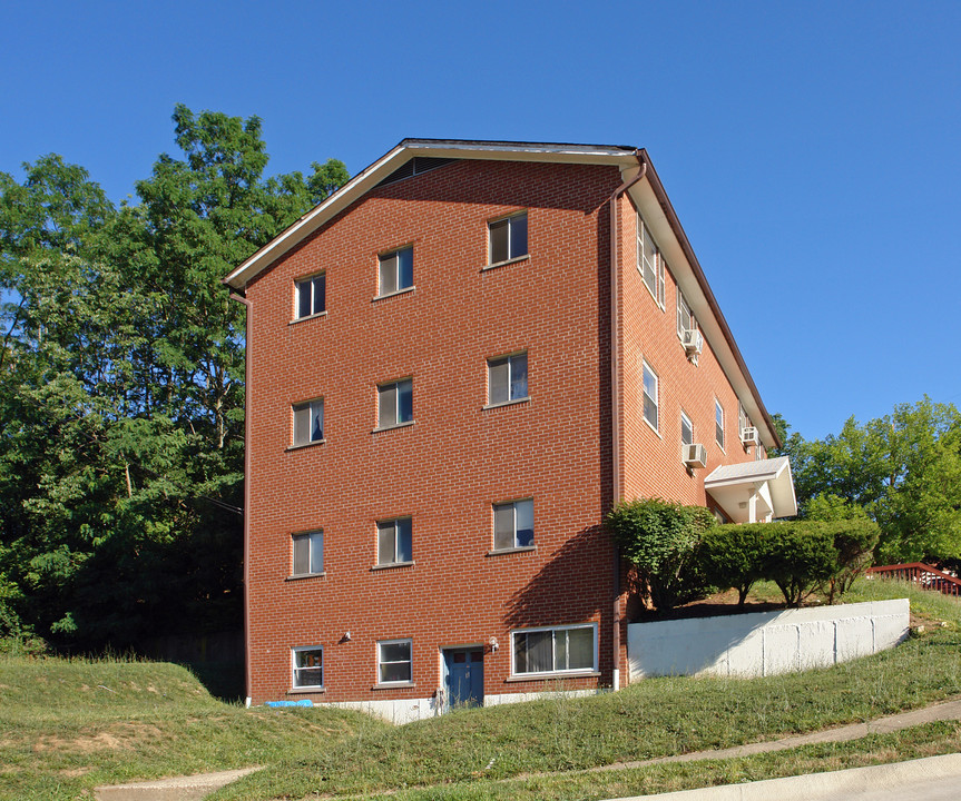 12 Bordeaux Dr in Newport, KY - Building Photo