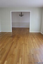 1301 Canterbury Ln in Colonial Heights, VA - Building Photo - Building Photo