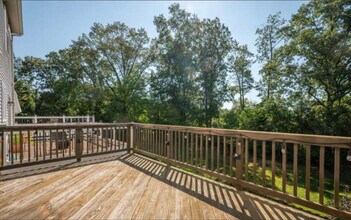 43366 Wayfarer Sq in Chantilly, VA - Building Photo - Building Photo