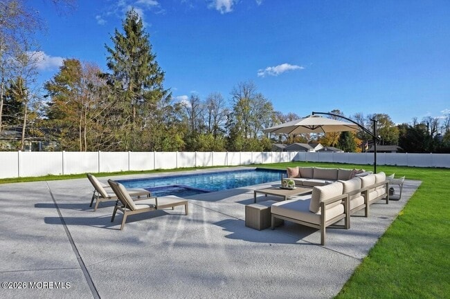 98 Hollywood Ave in West Long Branch, NJ - Building Photo - Building Photo