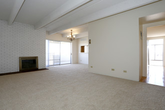 Korsakov Apartments in Denver, CO - Building Photo - Interior Photo