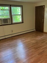 71 Deming Rd in Glastonbury, CT - Building Photo - Building Photo