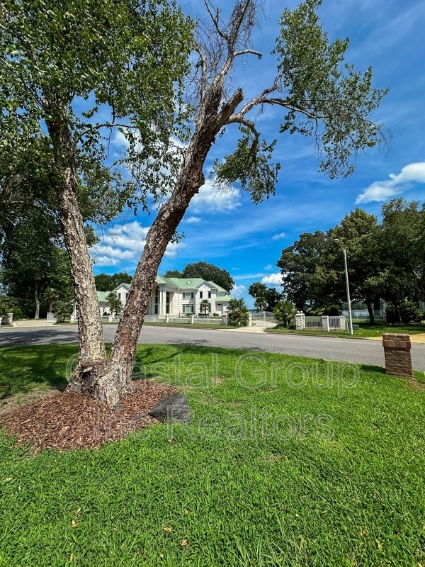 1661 Spring House Trail in Virginia Beach, VA - Building Photo - Building Photo