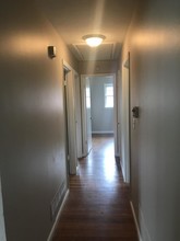 4311 Raven Ridge Dr in Louisville, KY - Foto de edificio - Building Photo