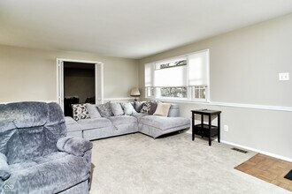 7353 Grandview Dr in Indianapolis, IN - Building Photo - Building Photo