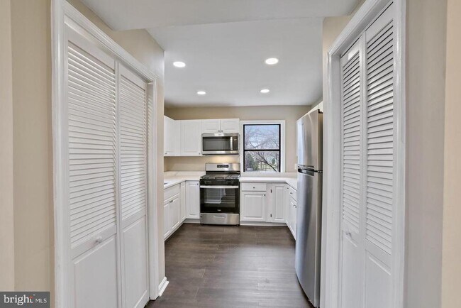3287 15th Pl SE in Washington, DC - Building Photo - Building Photo