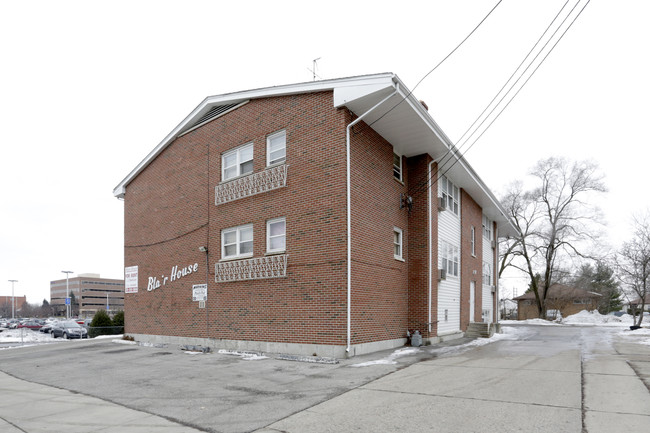 Blair House in Rockford, IL - Building Photo - Building Photo