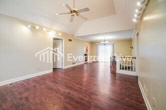 6253 S Skyline Dr in Douglasville, GA - Building Photo - Building Photo