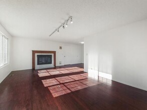 2420 156th Ave SE in Bellevue, WA - Building Photo - Building Photo