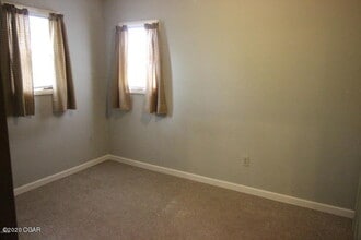 17254 Hwy CC in Neosho, MO - Building Photo - Building Photo