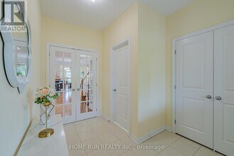 393 Grammond Cir in Ottawa, ON - Building Photo - Building Photo