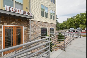 Lookout on Cragmor | Student Housing in Colorado Springs, CO - Foto de edificio - Building Photo