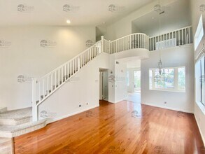 4009 Ivey Vista Way in Oceanside, CA - Building Photo - Building Photo