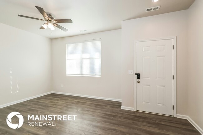 621 Toll House Ct in Shelbyville, KY - Foto de edificio - Building Photo