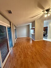 1335 Gifford Ct in Hanover Park, IL - Building Photo - Building Photo