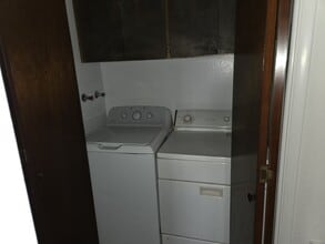 1256 Sierra Blvd in South Lake Tahoe, CA - Foto de edificio - Building Photo