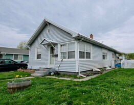 1217 X Ave in La Grande, OR - Building Photo