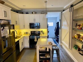 1230 Hull St in Baltimore, MD - Building Photo - Building Photo