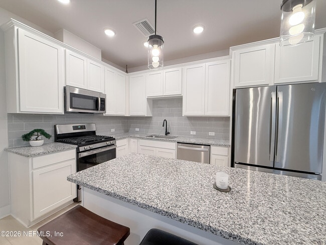 11102 Quantum Ct in Jacksonville, FL - Building Photo - Building Photo