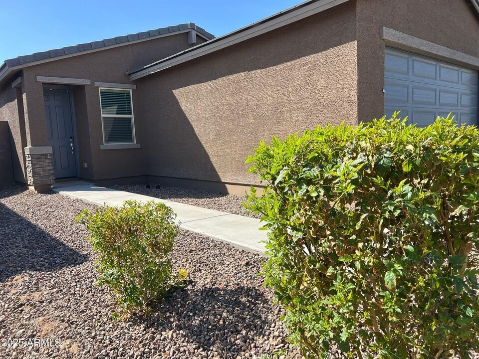 4360 W Allen St in Laveen, AZ - Building Photo