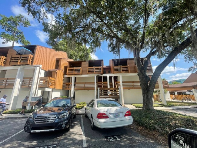 1638 SW 16th St