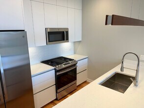 1028 N California Ave in Chicago, IL - Foto de edificio - Building Photo